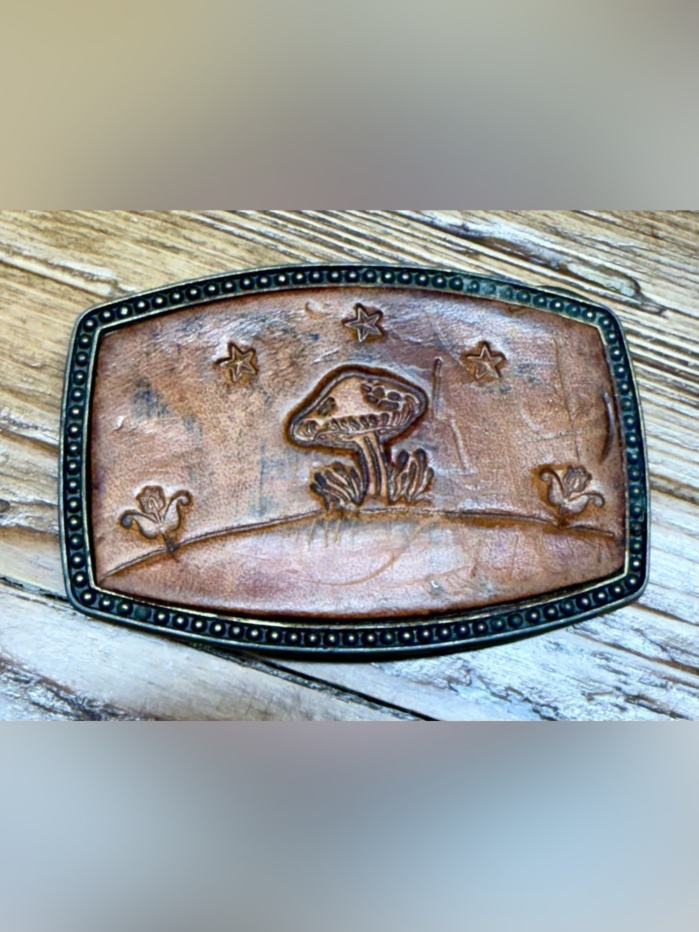 Vintage Alumaline 4108 | Embossed Leather Mushroom & Stars Belt Buckle | 1970s - Picture 3 of 7